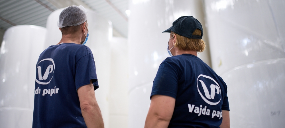 Újabb kiemelkedően eredményes fél évet zárt a 25 éves Vajda-Papír
